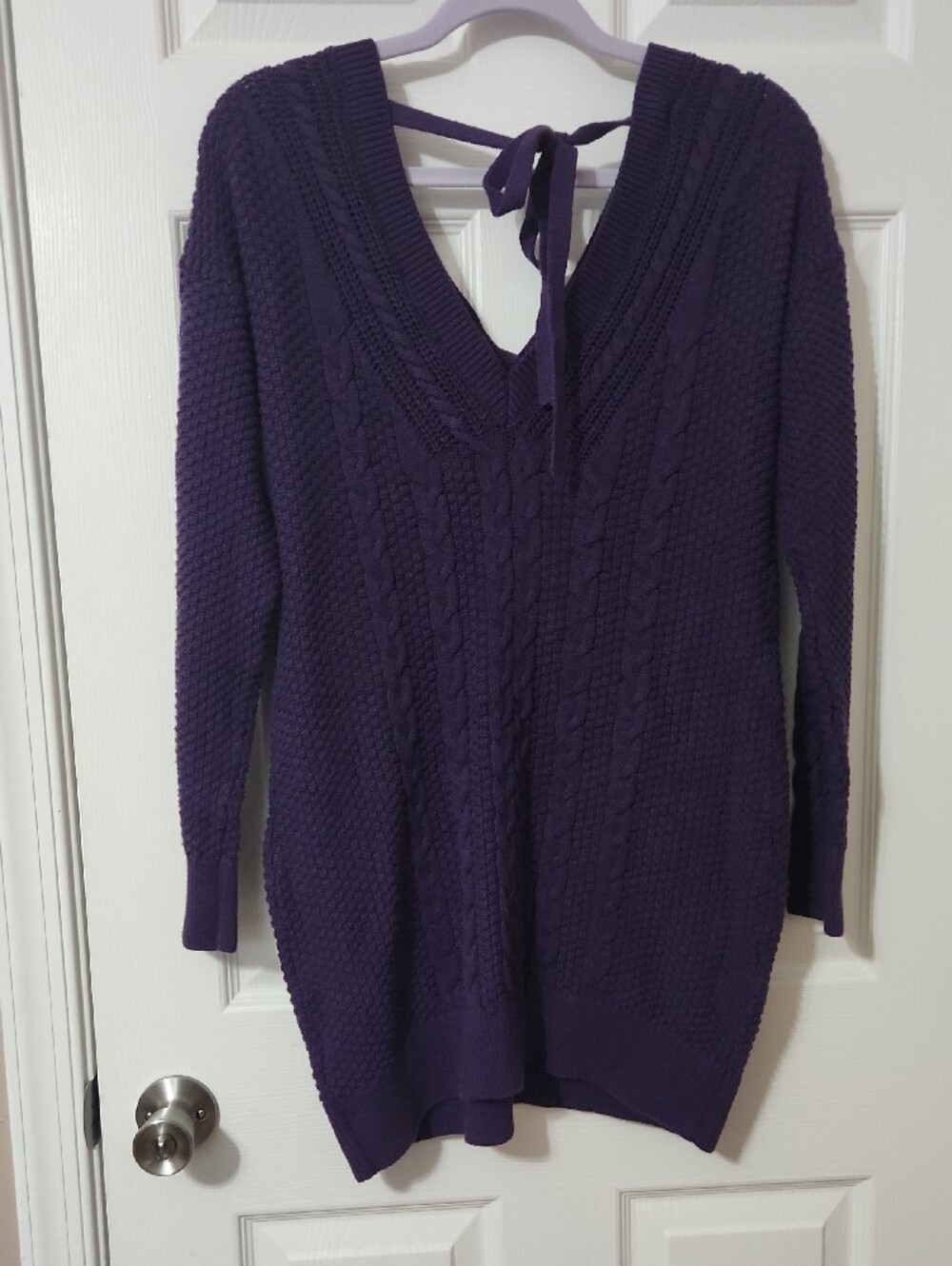 Preppy Fall Chic Abercrombie & Fitch Purple V‑Neck Cable Knit Sweater Dress - Picture 4 of 8